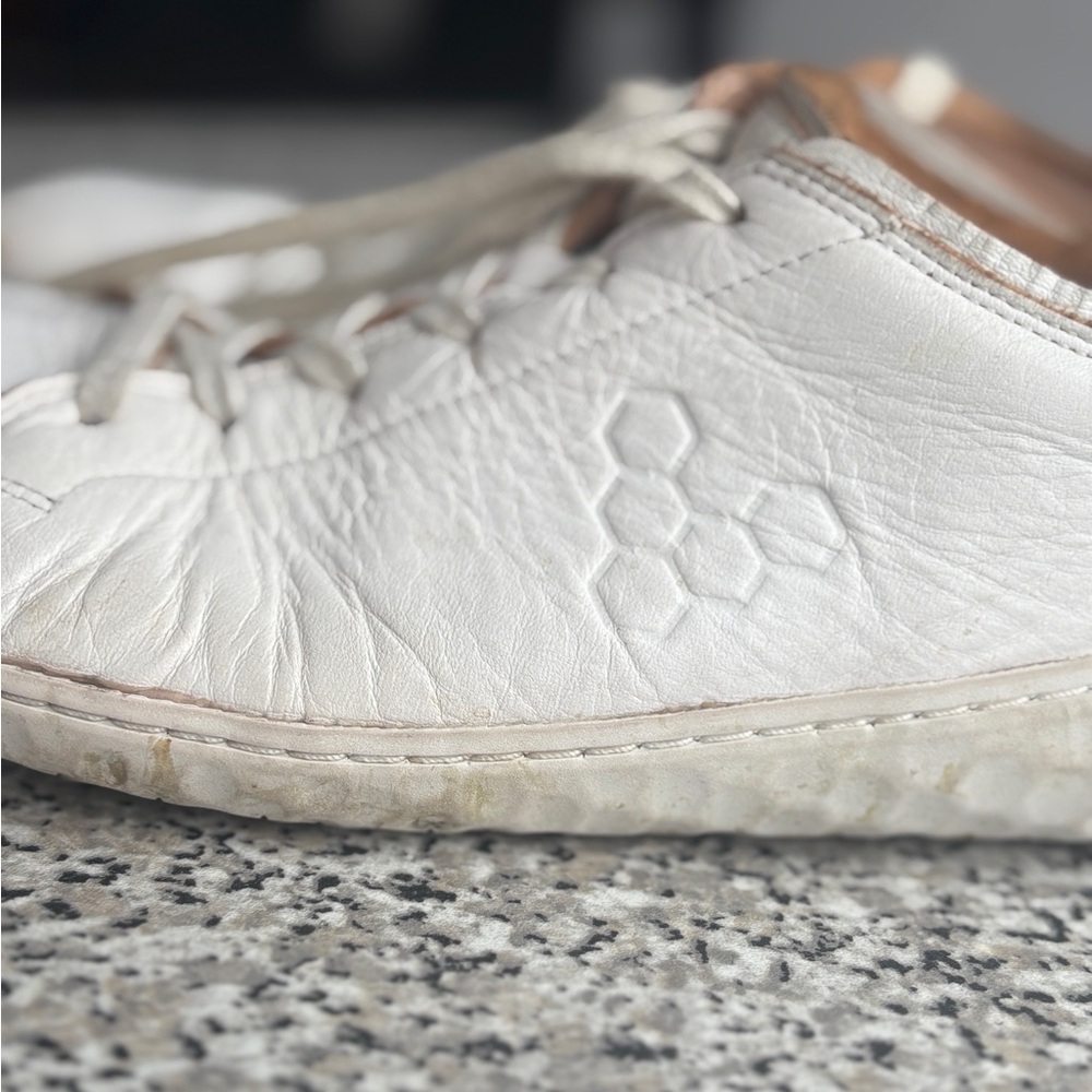 Vivo barefoot OffWhite Leather Sneakers